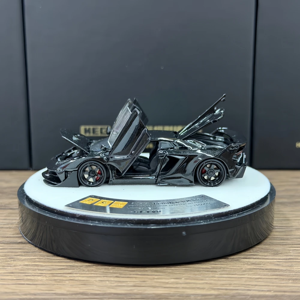 PGM 1:64 Liberty Walk LP700 GT EVO Diecast Model Car