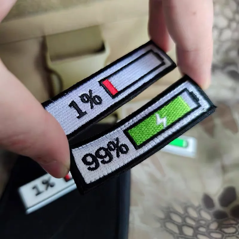 Display della batteria ricarica 99% rimanente 1% 3D Patch personalità distintivo militare adesivi zaino distintivo impermeabile in PVC personalizzato