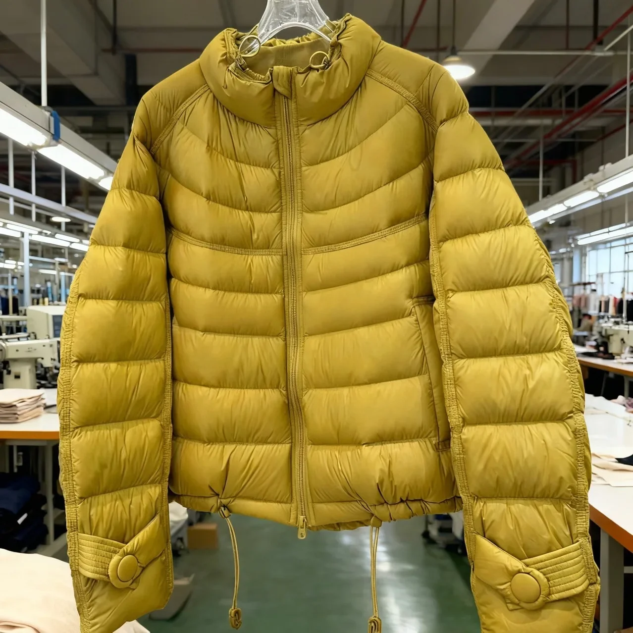 

Oversized Splice Quilted Lightweight Puffer Jacket 90% White Duck Down Jacket Casual Padded Coat Loose Plus Size Puffer Coat