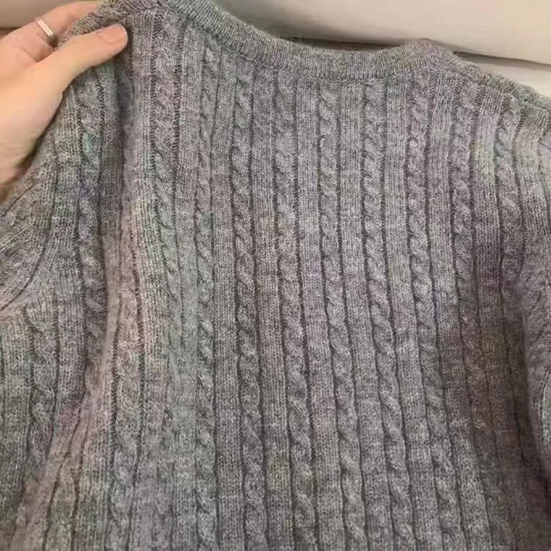 سترة نسائية من الكشمير بنسبة 100%، سترة ملفوفة، سترة كسولة بأزرار ذهبية صغيرة من الكشمير