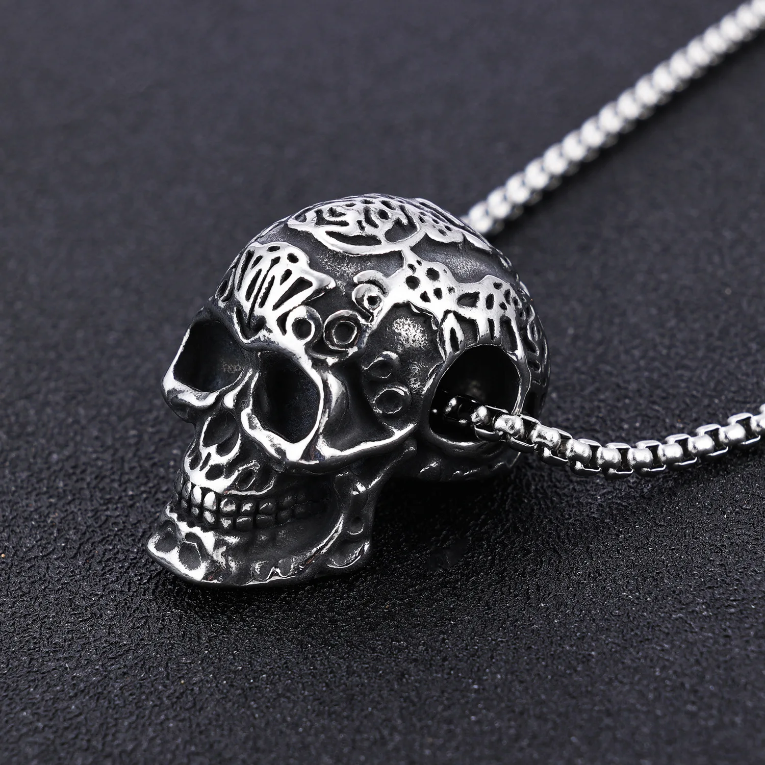 Fashion Retro Gothic Skull Pendant Punk Hip Hop Men's Stainless Steel Skeleton Necklace Motorcycle Amulet Jewelry Gift Wholesale