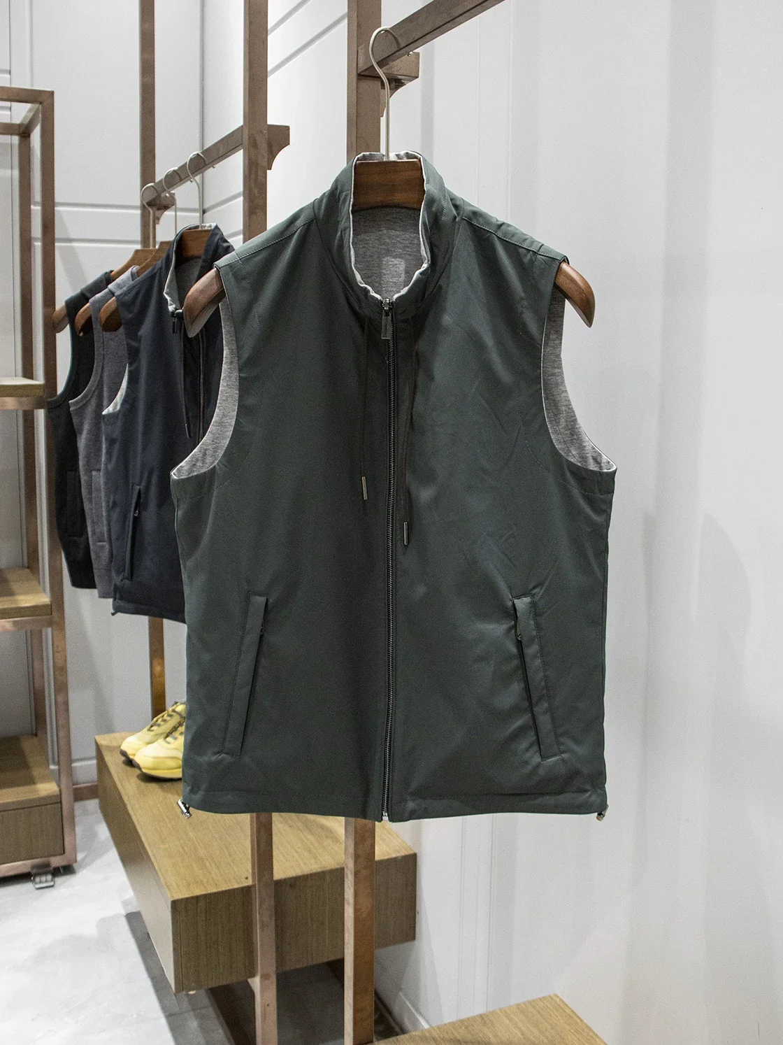 

Heavy Limited Series Light Functional Casual Double-Sided Stand-Up Collar Vest Vest