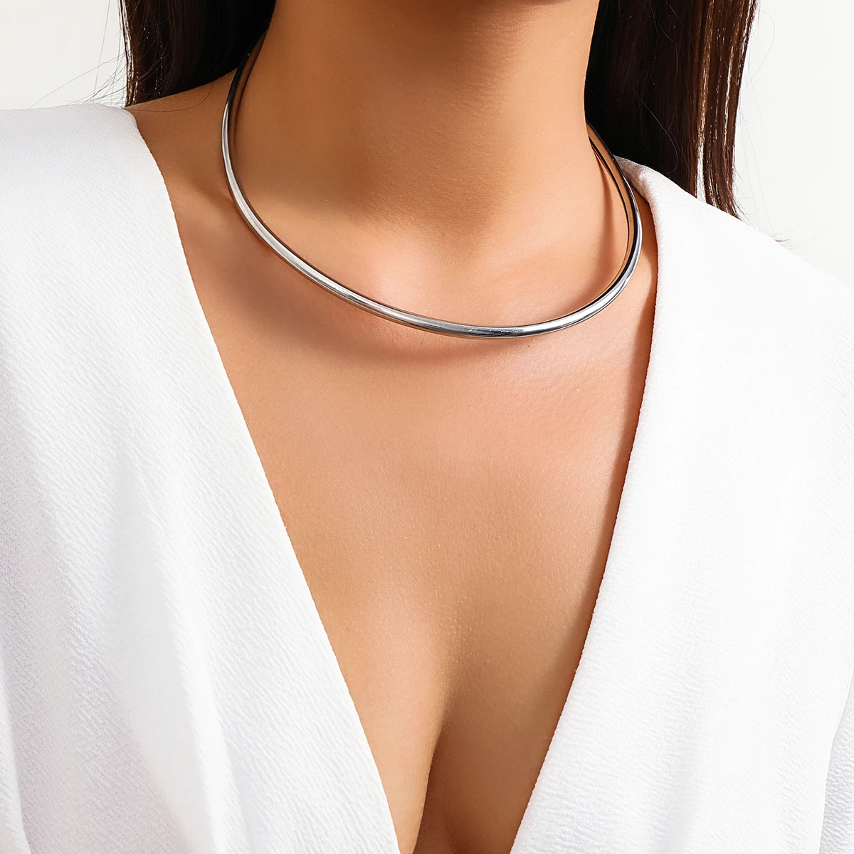 Lacteo Trendy Gold Color Open Collar for Women Short Necklace Choker Simple Jewelry On The Neck Clavicle Chain Party Girls Gift