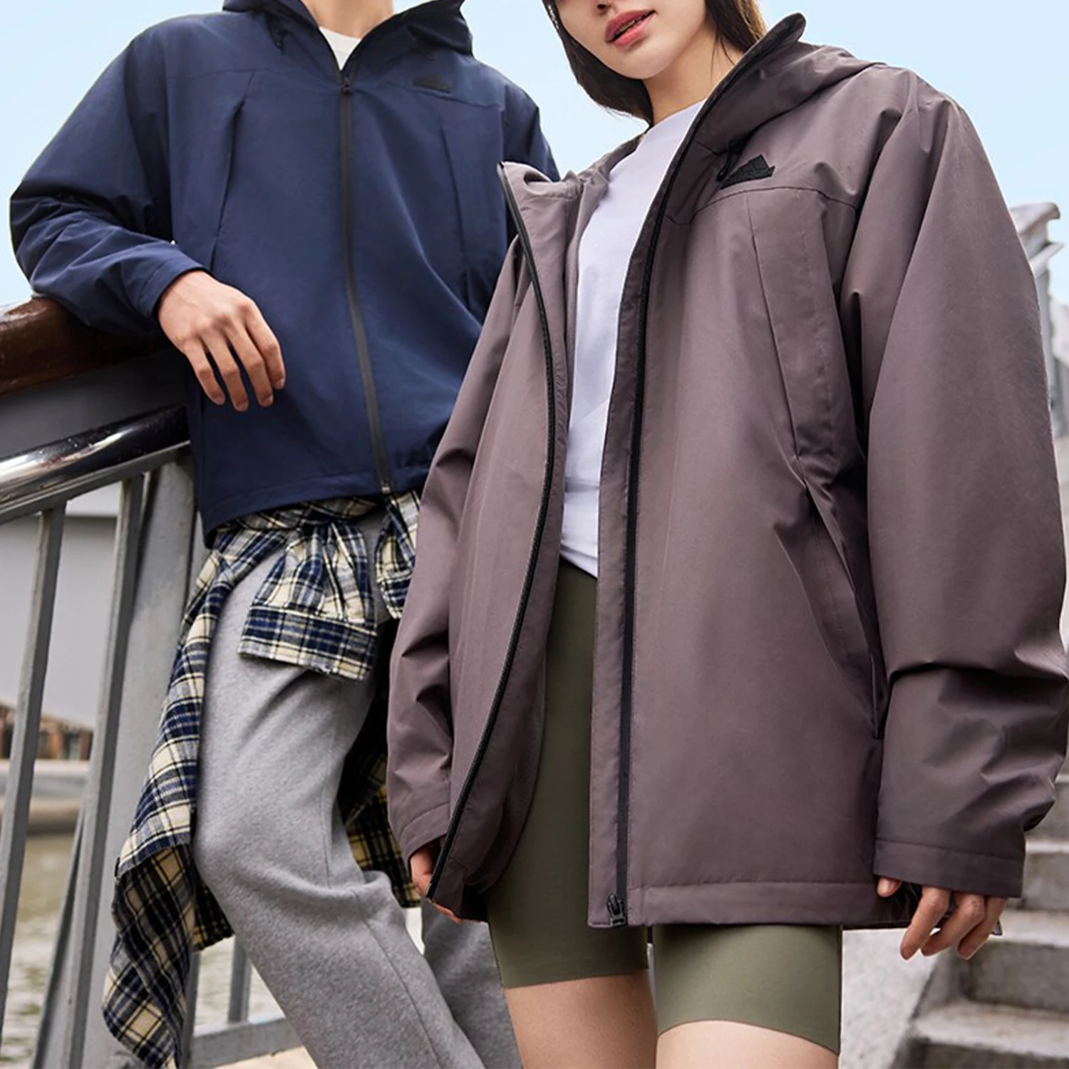 

Adidas genuine V WOVEN JKT commuter men's hooded jacket JF0963