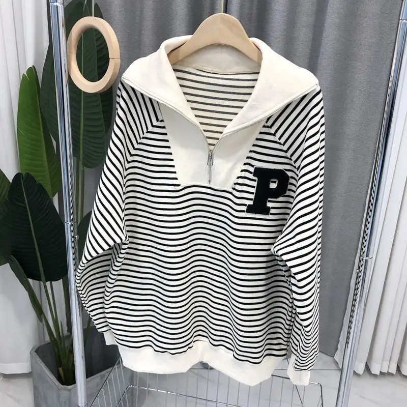 

2023 Autumn Women's New Thin Fashion Mock Neck Sweater Korean Edition Zipper Panel Stripe Loose Relaxed Comfort Letter Top