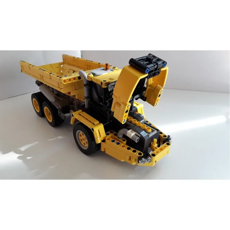 MOC-68821 Electric Remote Control Half Size Articulated Transporter Building Block Model,823 Parts, Boy Kids Birthday Toys Gifts