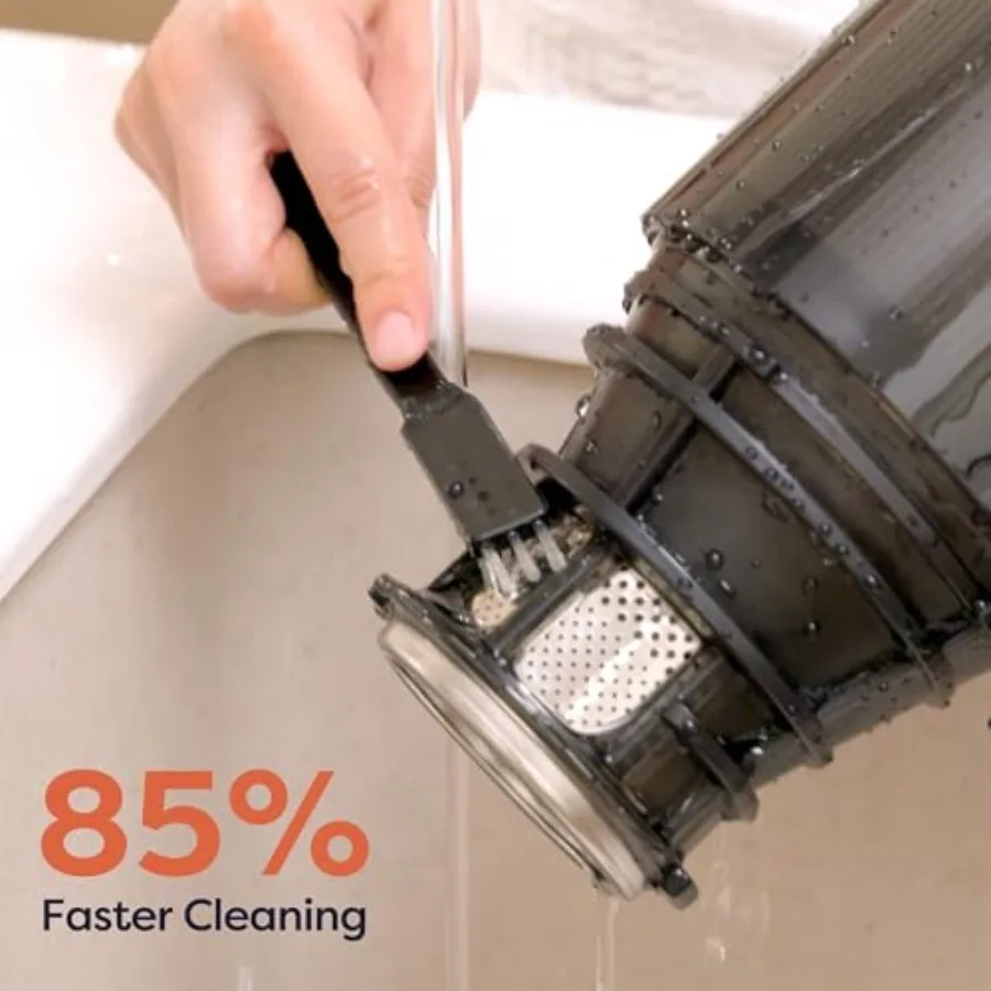 4.3インチの大型投入口と静音モーターを備えたコールドプレスジューサーで、効率的なジュース抽出が可能。406オンスのBPAフリーデザインで90％のジュースを抽出します。