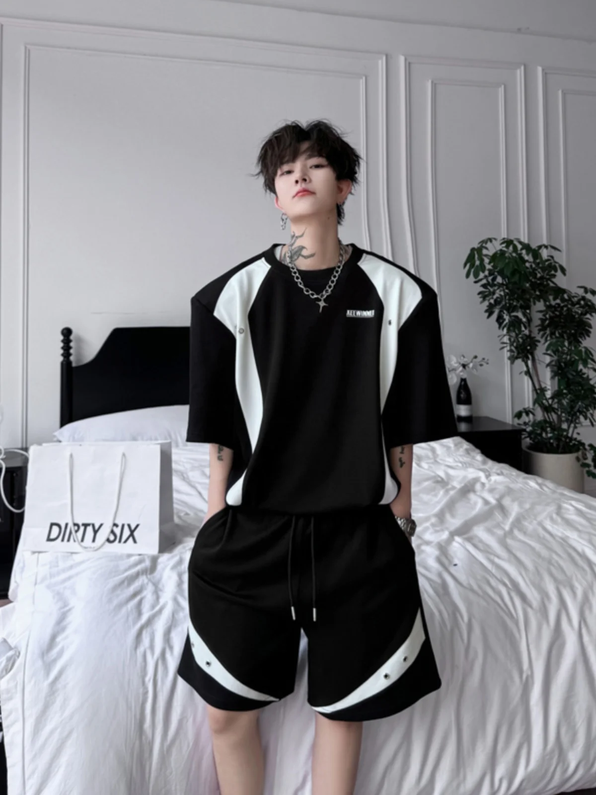 

Bla White Splice Letter Print Design ort Sve Футболка Комплект из двух предметов Мужские брюки высокого класса Один комплект Модный