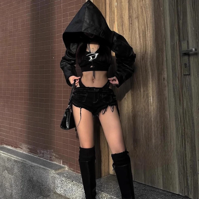 الأوروبية الأمريكية مثير الساخن فتاة الشارع الحلو كول الأسود بولي Leather جلد المرأة معطف 2025 الخريف جديد قاطرة مقنعين سترة السيدات #2