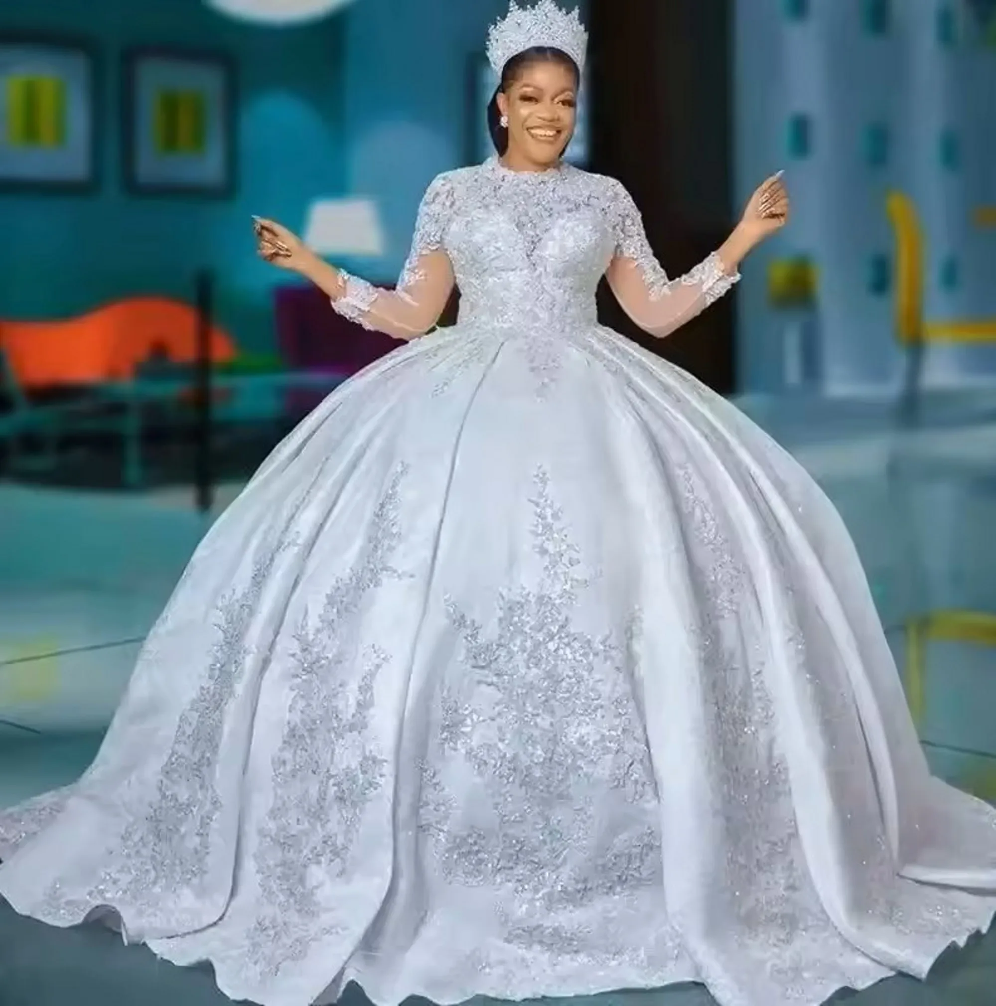 Vintage Wedding Dress High Neck Long Sleeves Lace Appliques African Stain Princess Church Bridal Gown Bride Dresses Arabic Dubai
