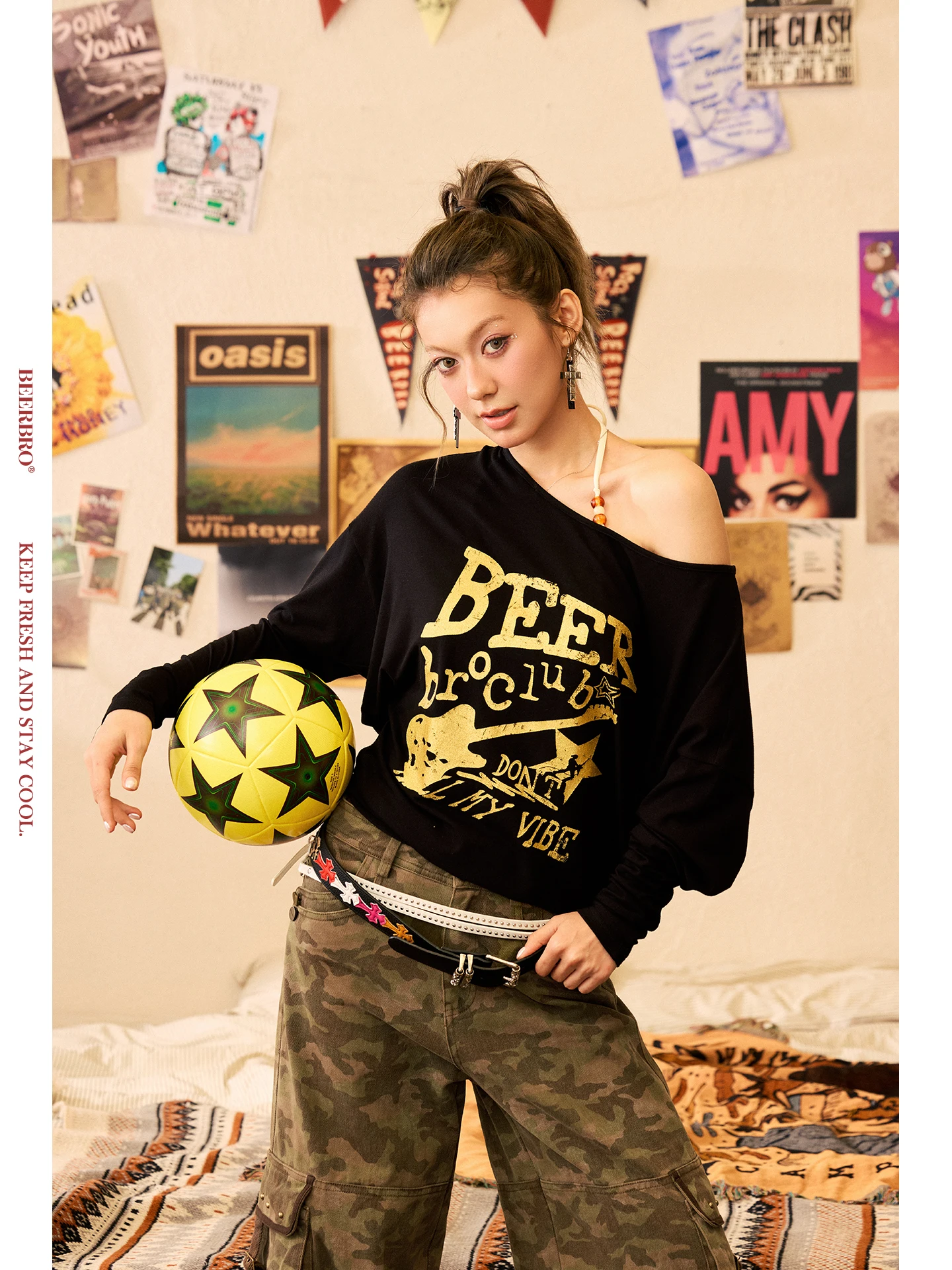 

BeerBro True Two-Piece Knitted Soft Skin-Friendly Airy Contrast Color Soft Polyester Long Sve One-oulder Top And Pants Set