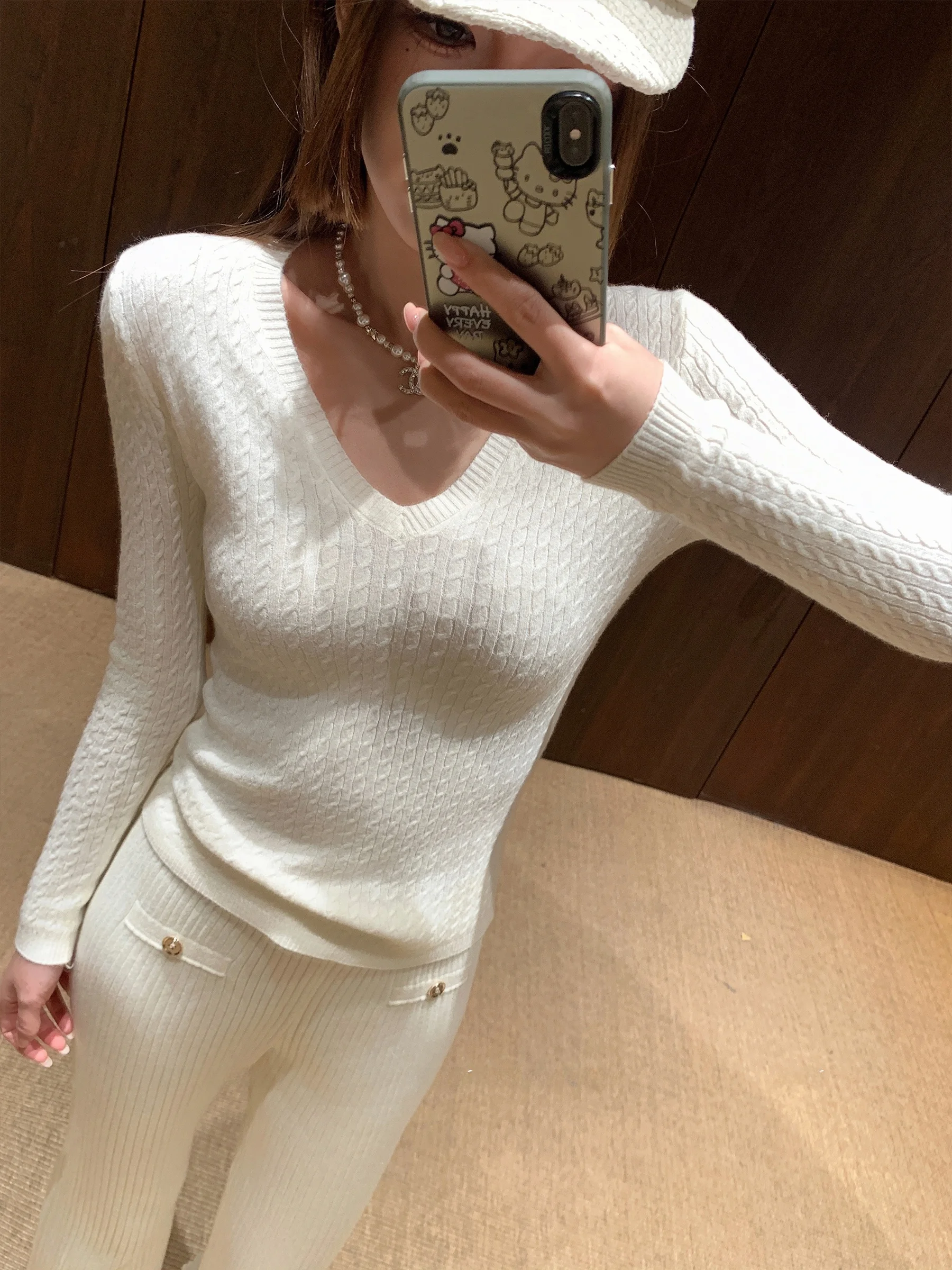 

Женский облегающий вязаный свитер Sam Seoi с V-образным вырезом и высоким воротником, теплый повседневный топ с длинными рукавами, зимний модный незаменимый элемент гардероба