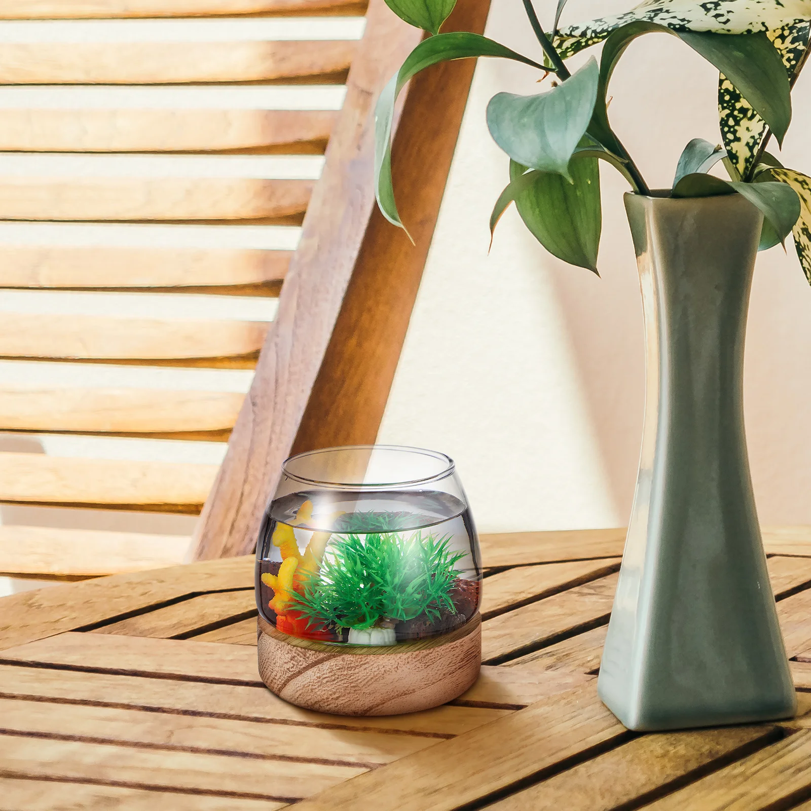 

Glass Fish Tank Goldfish Bowl with Wooden Base Round Terrarium for Desktop Home Office Decor Aquarium Tank for Fish Or Plants