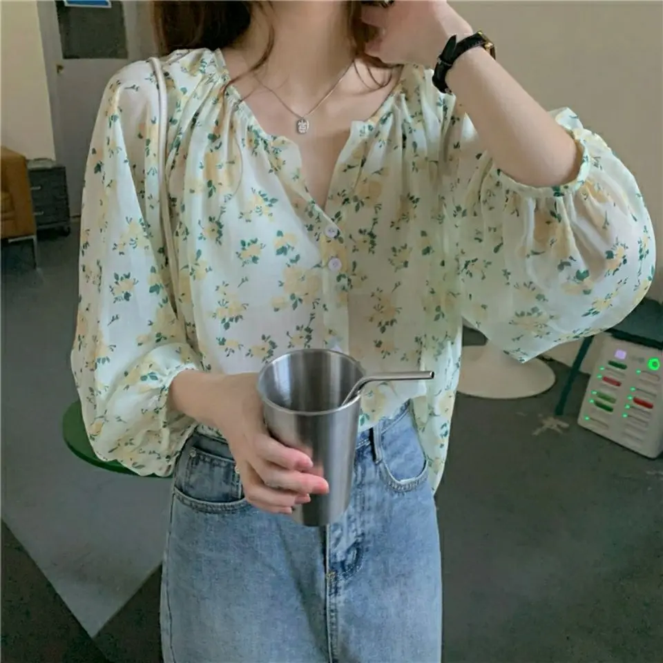スイートスタイル韓国風フレッシュフローラルプリントシフォンシャツレディースルーズフィット長袖ラウンドネックトップエレガント若々しい秋の新作
