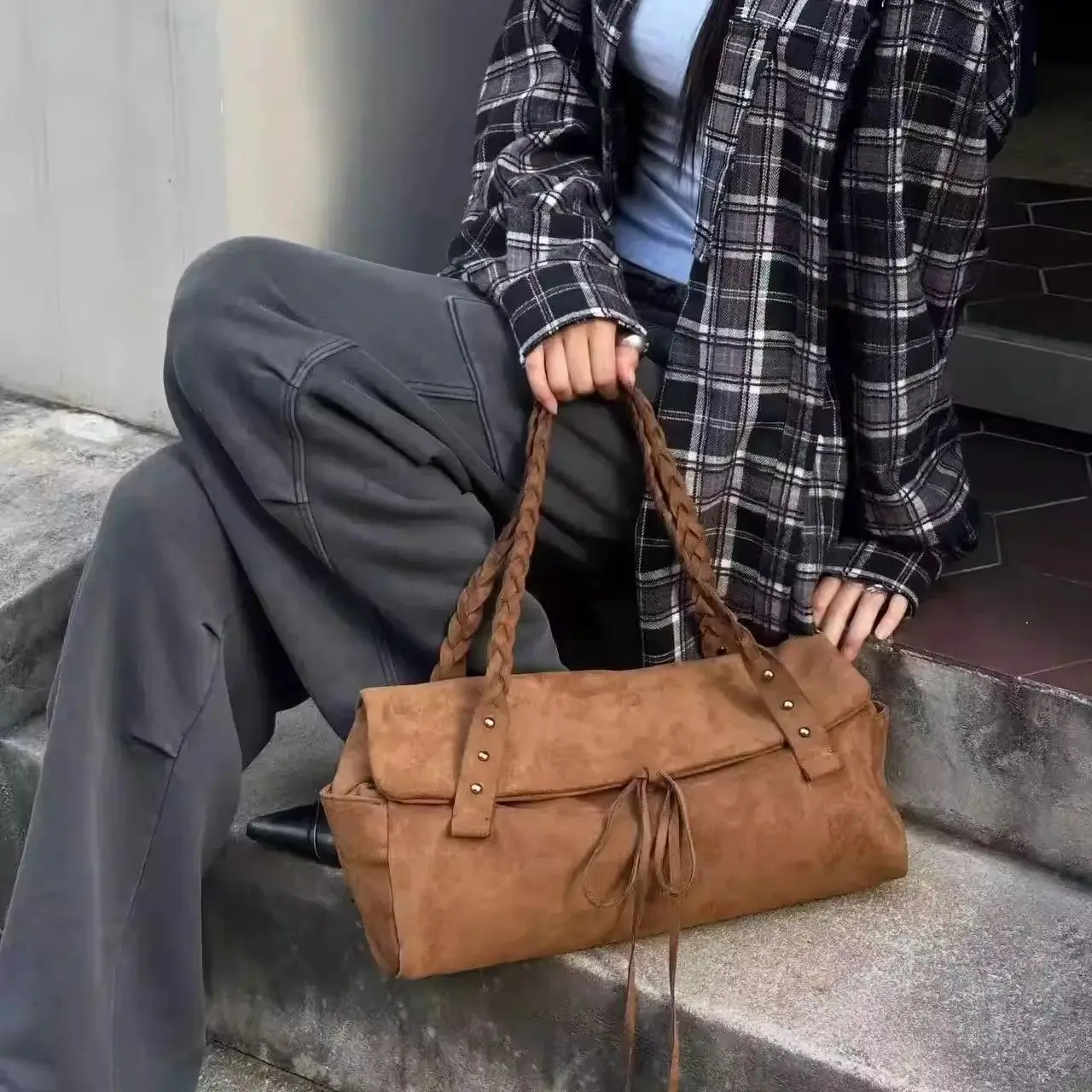 Twisted Strap Shoulder Bag Brushed Suede Tote with Magnetic Clasp Underarm Carry Bag Large Capacity