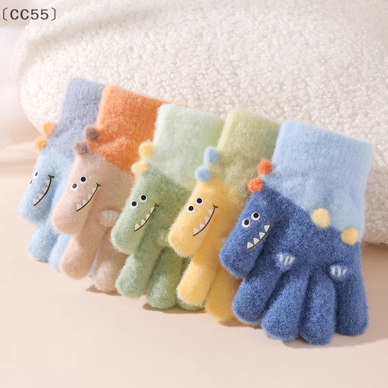 

tipoCC55 pratiqueCC55larlaДетские зимние теплые перчатки плюс бархатные перчатки с пятью пальцами для мальчиков и девочек Милые вязаные перчатки с героями мультфильмов