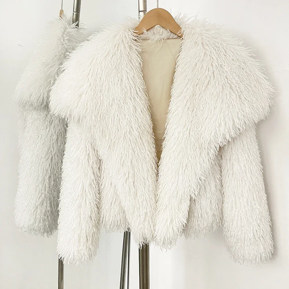 

Fur Coat Eco-friendly Drill Large Lapel Faux Fur Jacket Women's Winter Luxury European Style Jacket Fashionable Chinese Style
