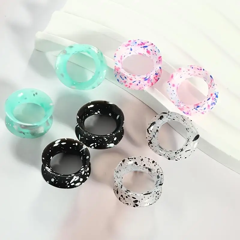 2/8pcs Silicone Ear Gauges Flexible Ear Tunnels Plugs Stretchers Expander Double Flared Flesh Ear Piercing Jewelry for Women Men