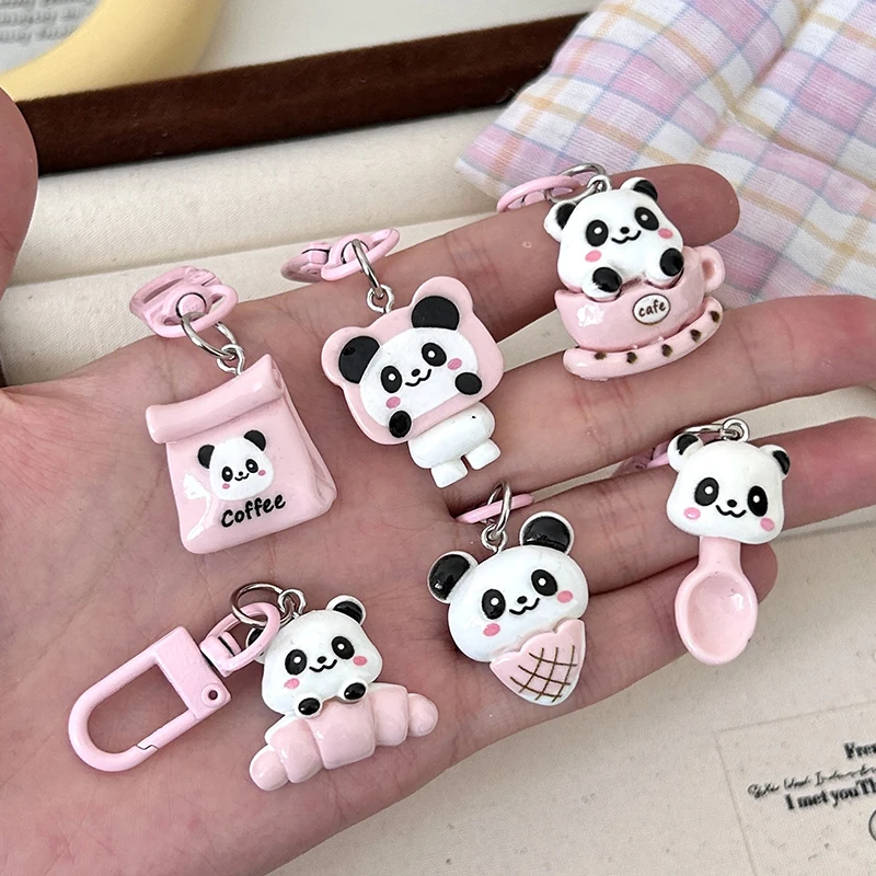 Panda dos desenhos animados Keyring com pingente de boneca Adorável Animal Keychain Decoração de mochila Acessórios de moda Presentes doces Presentes de casal