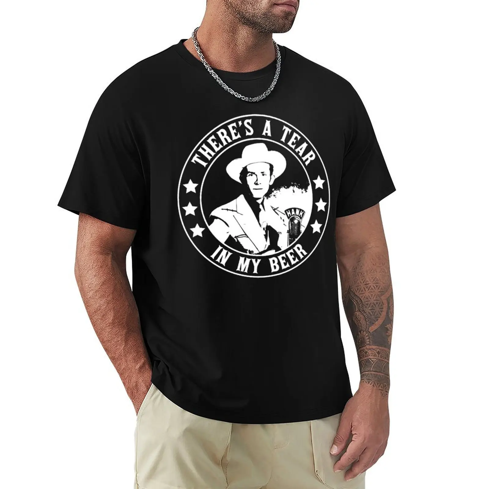 Hánk Wíllíáms Sr - Théré's á Téár ín My Béér T-Shirt Trendy Print Short Sleeve T-Shirt