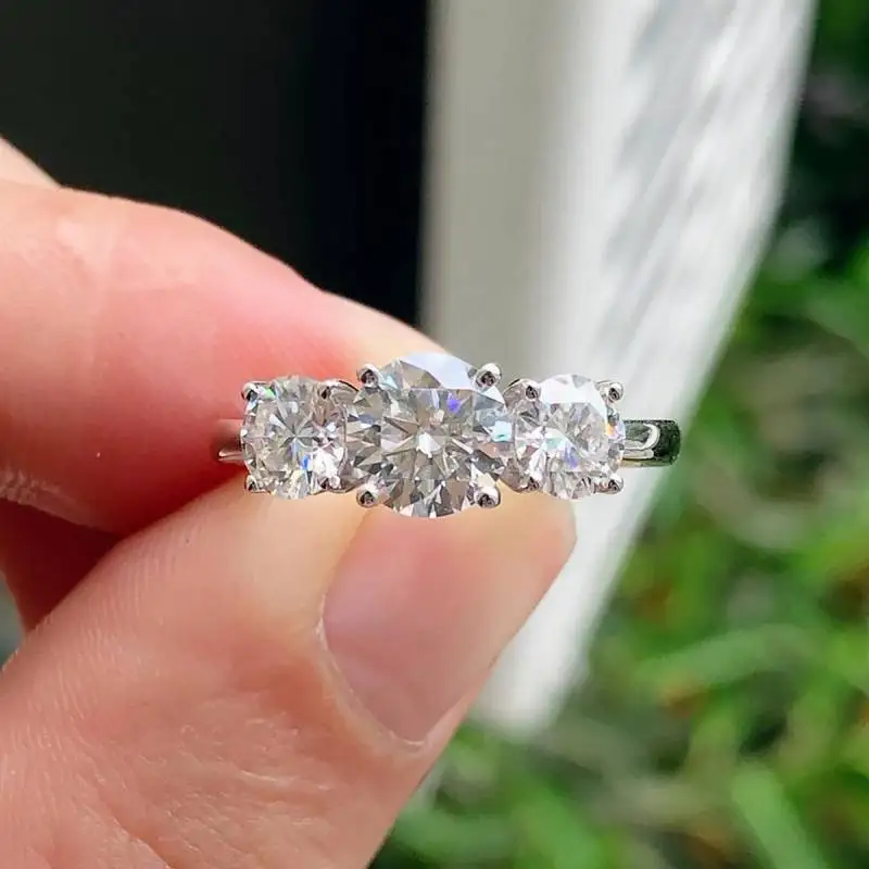 

Stylever Real Shiny 1.6CT Round Moissanite Diamond Rings For Women Daily Wear 925 Sterling Silver High Quality Fine Jewelry