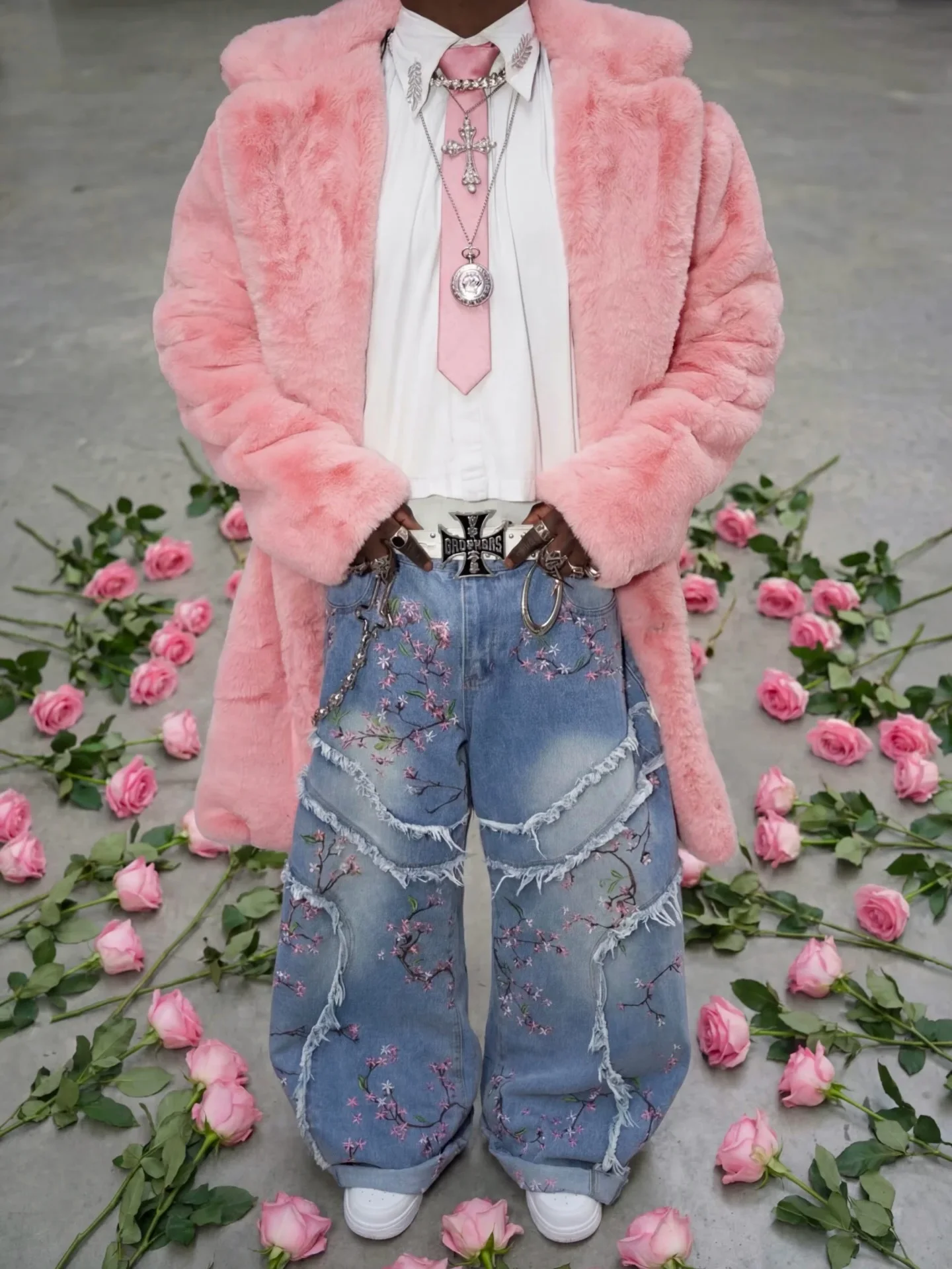 Calças Jeans Oversized Sakura Hairy Patchwork Masculinas e Femininas Y2K de Cintura Alta com Perna Larga e Caimento Longo - Moda Urbana