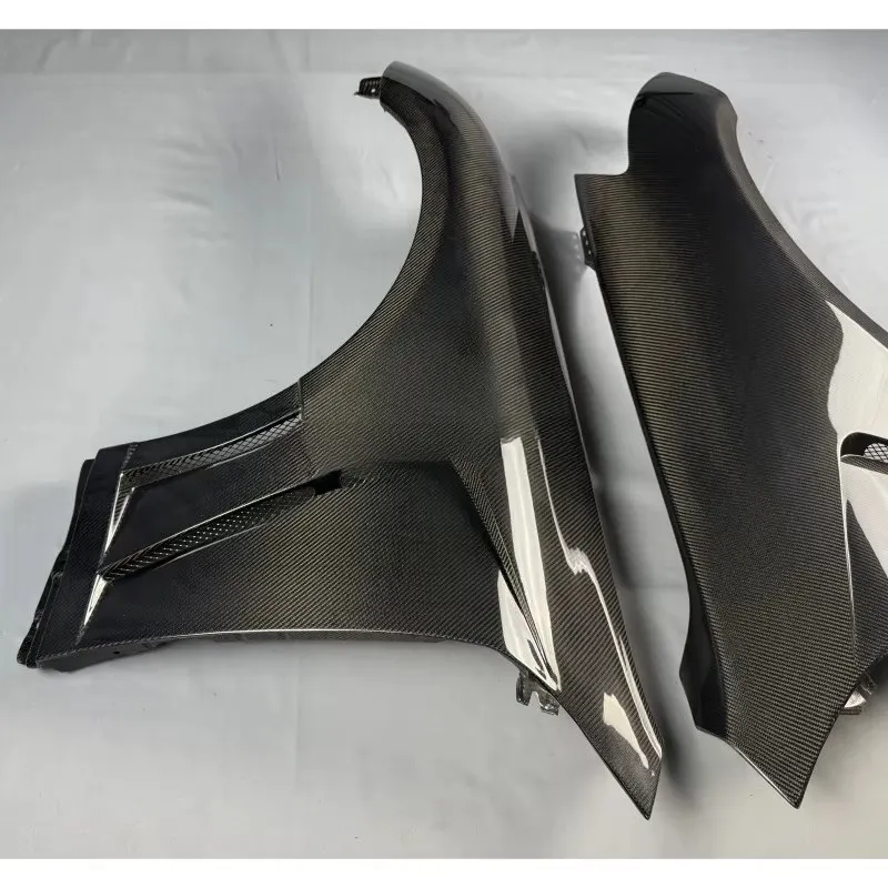V1-style Carbon Fiber Fenders for Infiniti G35 Coupe 2004-2006 3