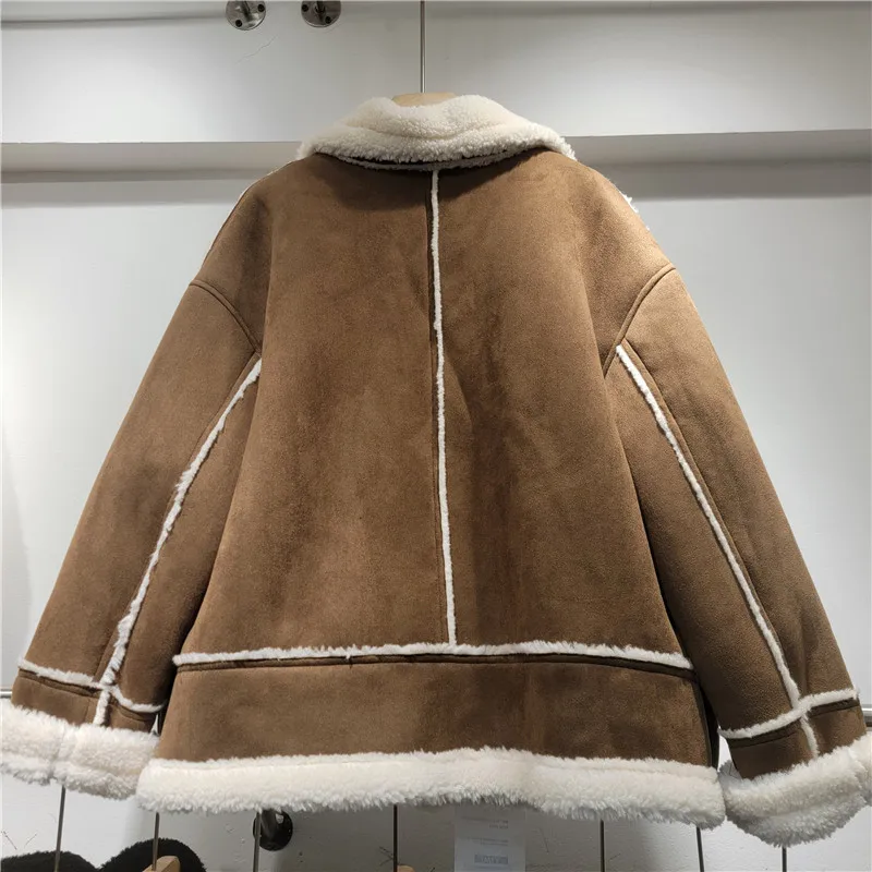 2025, Wintermode, Lammwolle, kurzer Mantel, lockere zweireihige Wildleder-Motorradjacke, verdickter warmer Parka, Damenmäntel