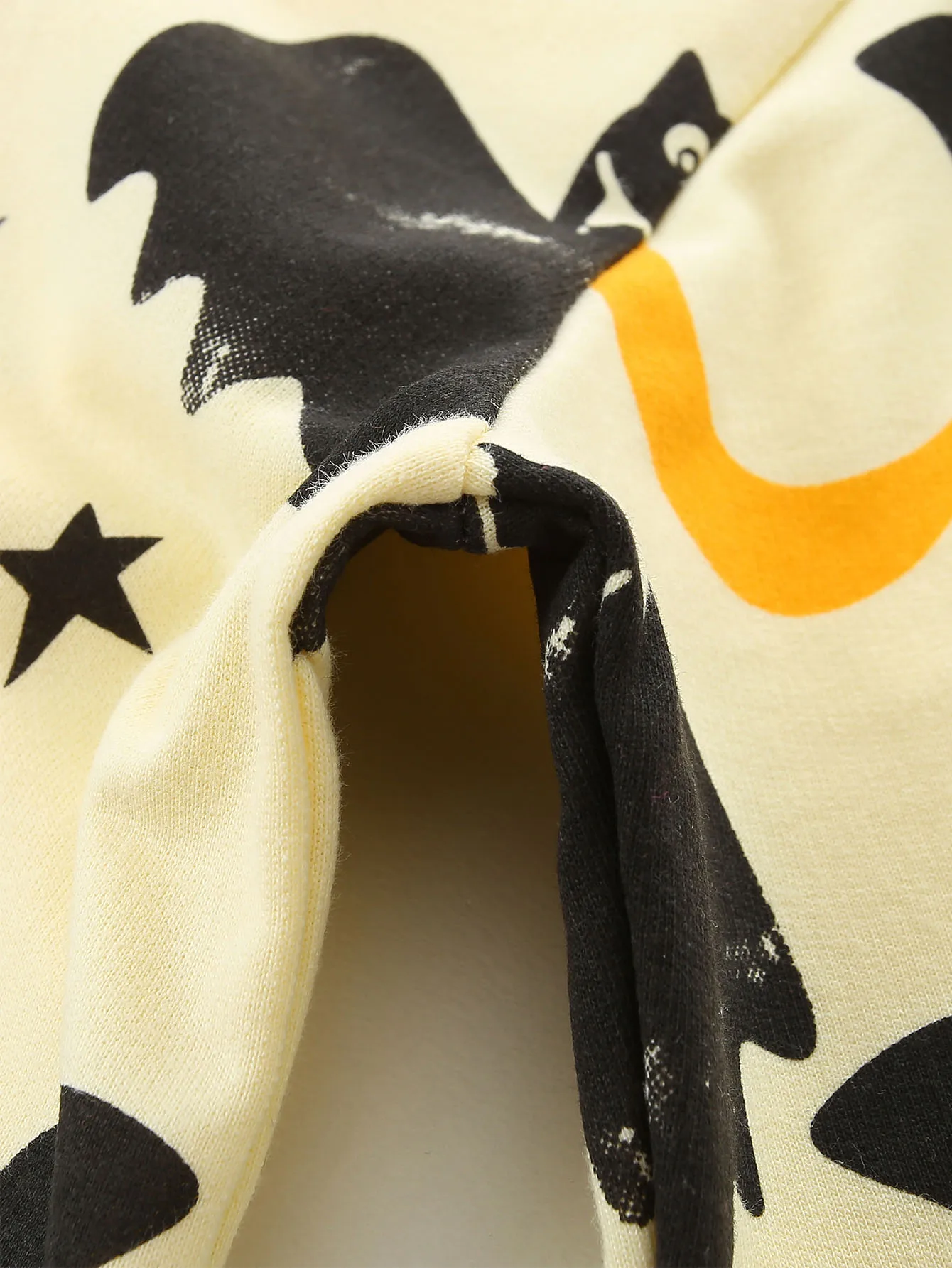 TUONXYE Jungen Baumwoll-Sweatshirt mit Halloween-Kürbis- und Fledermaus-Motiv, Rundhalsausschnitt, lange Ärmel, Pullover, lässige Herbstoberteile für Kinder, Herbstkleidung. – Detail 5