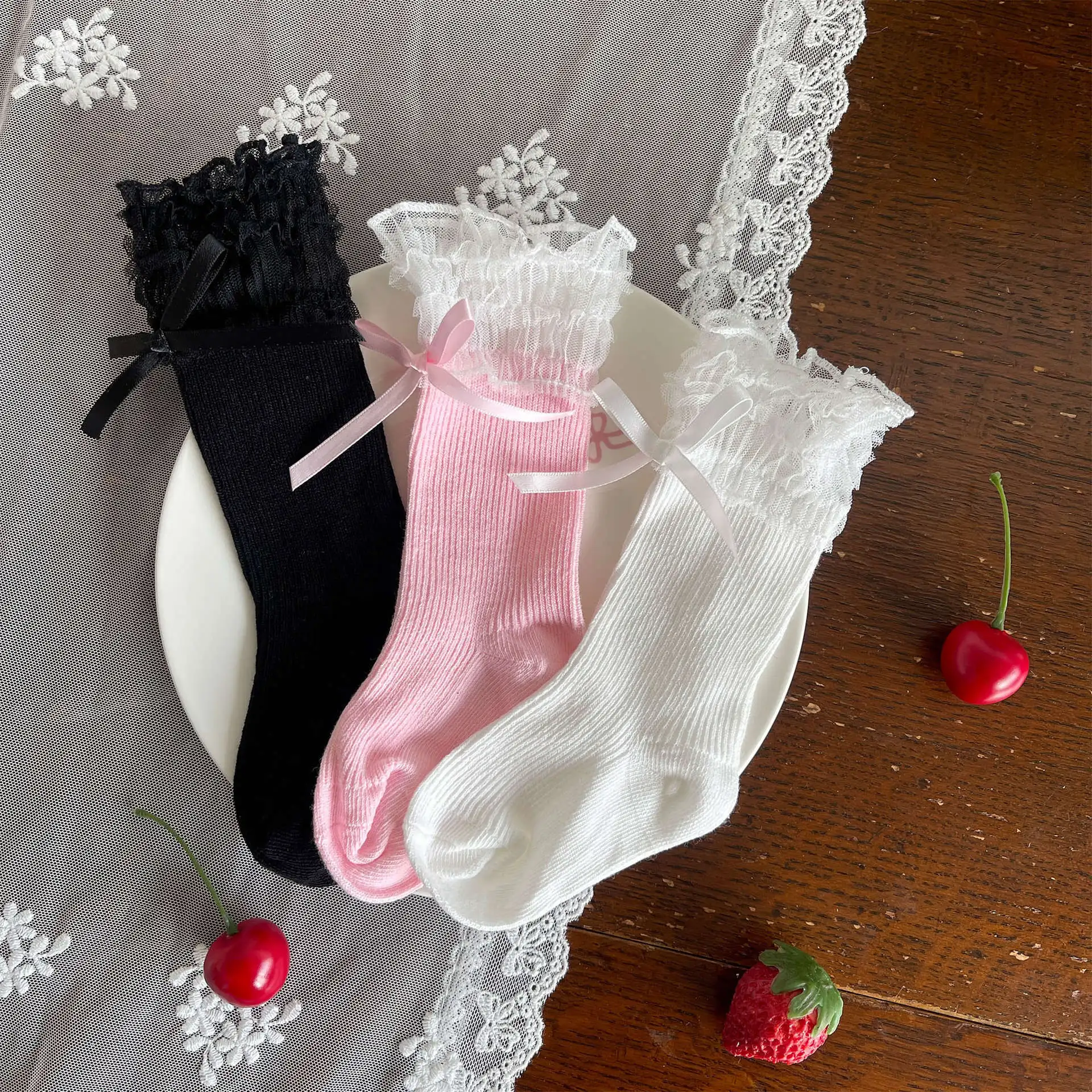New Summer Kids Knee High Socks Lace Ruffle Bow Stocking for Girls Lolita Style 1-11T Children Party Wear Sock