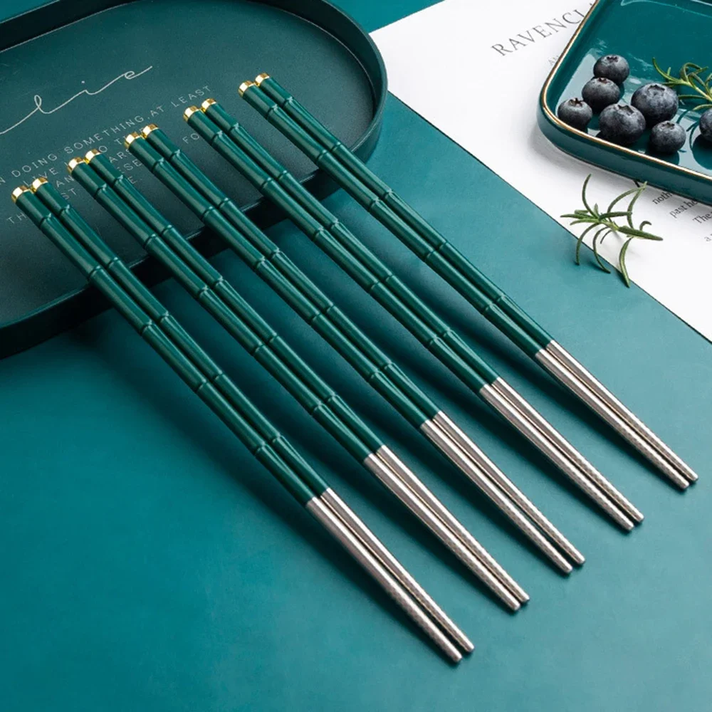 Green 10Pairs Bamboo Joint Shaped Anti-Slip Chopsticks 304 Stainless Steel High Temperat Korean Chinese Chopsticks Tableware Set