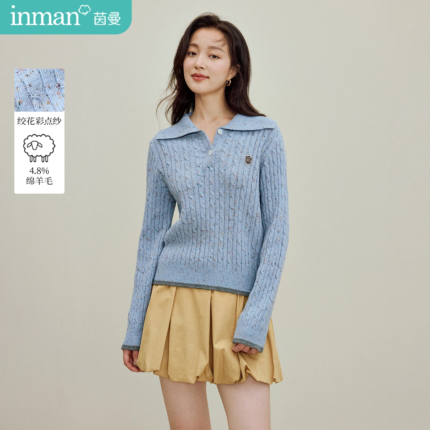 

Inman женский осенний новый трикотаж с воротником в стиле High-IQ 2025 — серо-цветный вязаный свитер с крапчатой пряжей