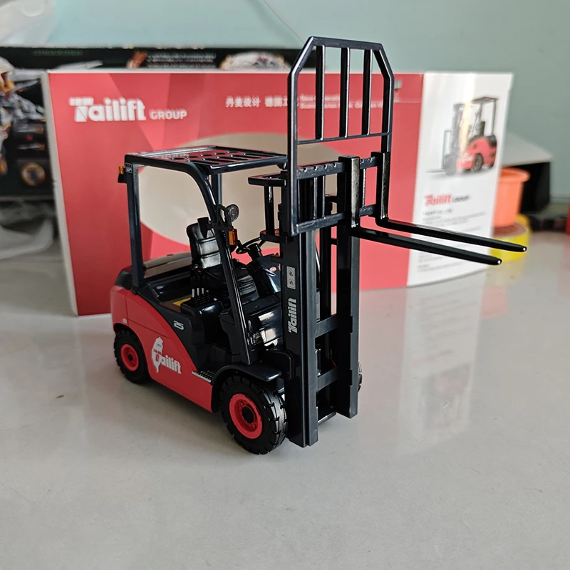 Diecast 1/20 scale Tailift 25 Stacker forklift model Simulation of alloy mechanical engineering forklift model Toys for Children