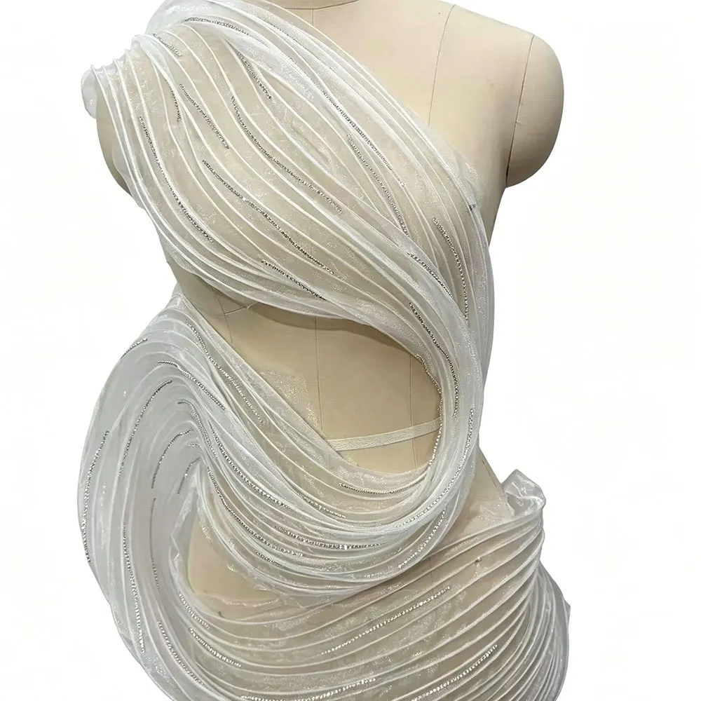 (2 Yards) Transparent Organza Spiral Roll Hem Fabric Mermaid Evening Gown with Sculptural Tulle Overlay for Formal Events & Prom