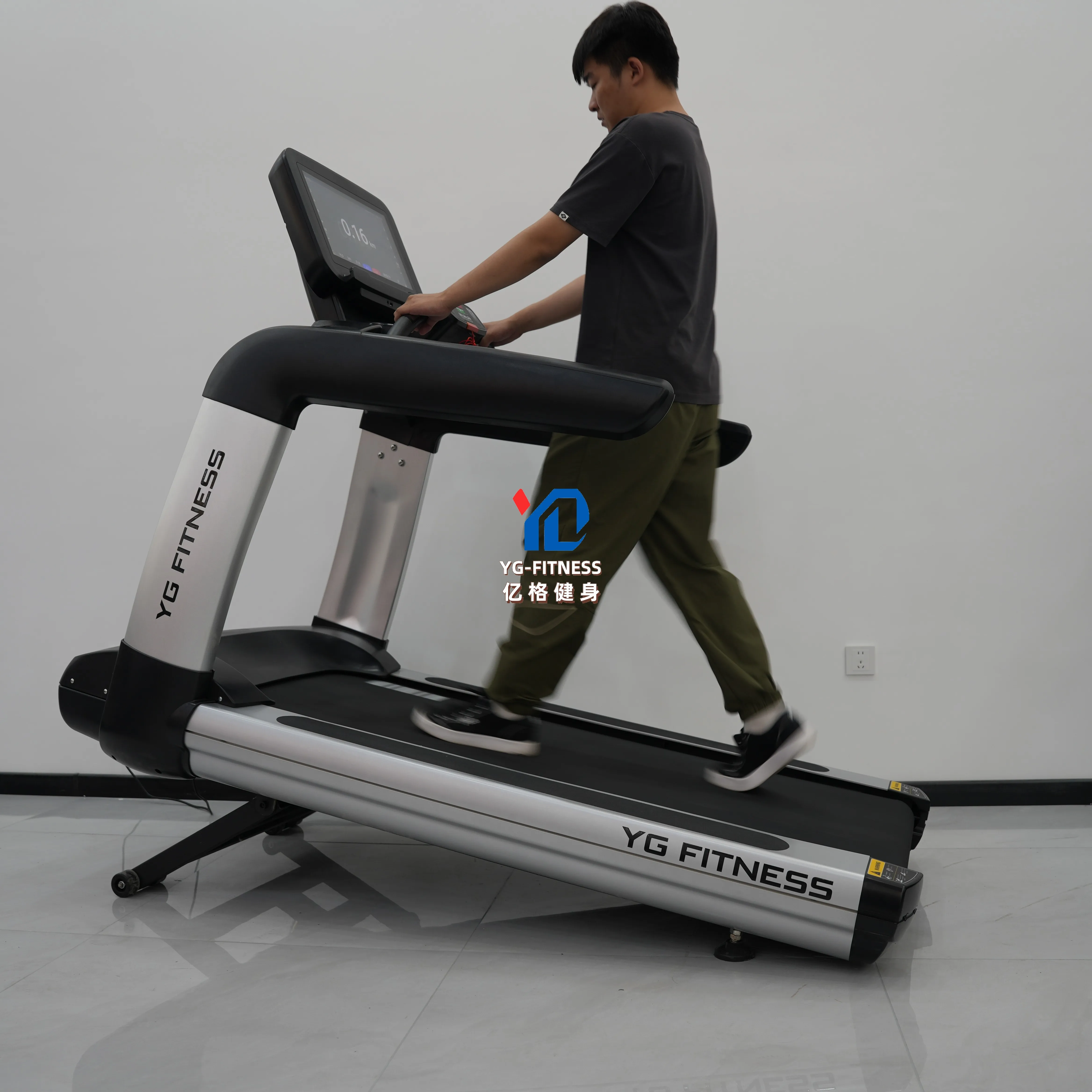 Commercial Home Treadmill Machine Professional Running Machine for Gym Club Fitness High Performance Training Equipment