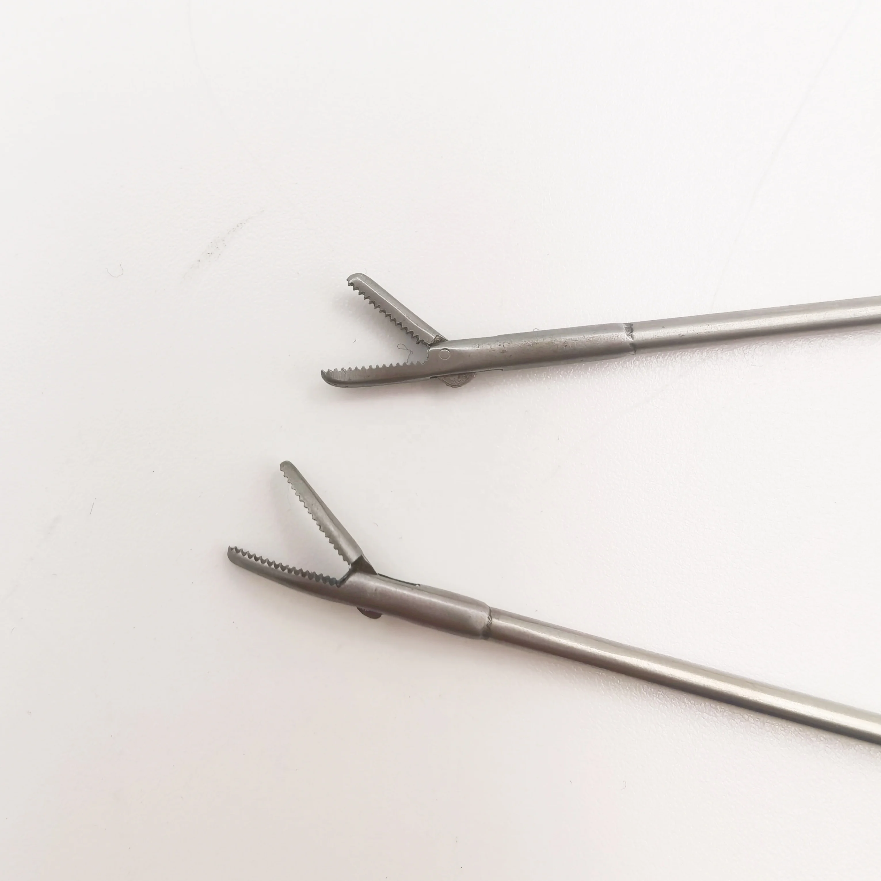 

Crocodile Forceps Laryngeal Forceps with teeth left and right Laryngoscopy Instruments