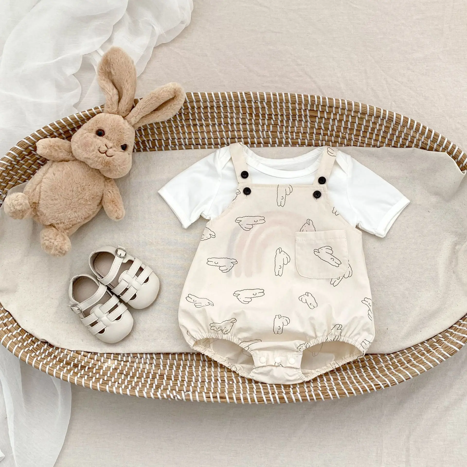 

Baby Clothes, Summer Clothes, Male and Female Baby Overalls, Rabbit Printed Overalls, and Super Cute Crawling Clothes