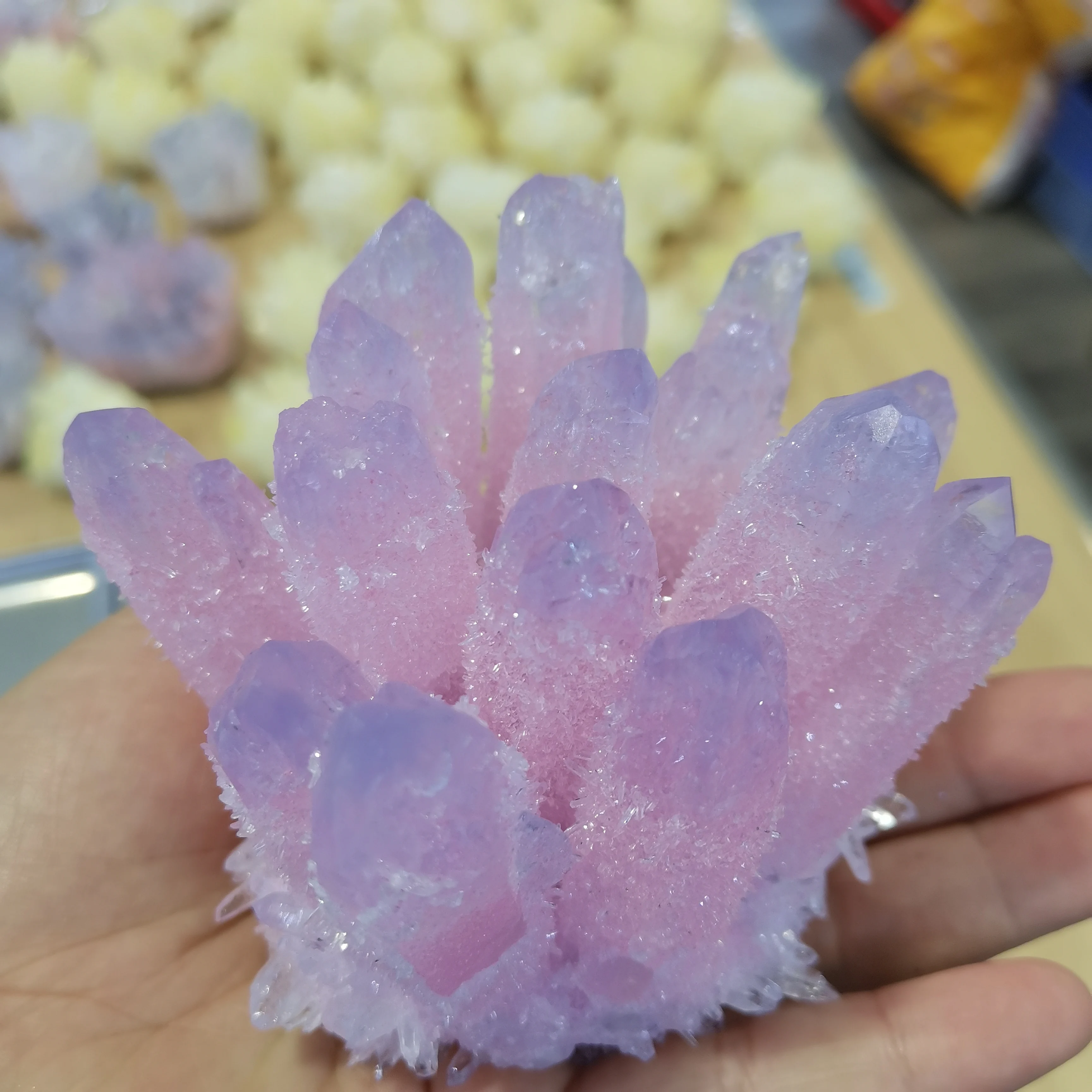 Novo!! Belo fantasma rosa Quartz Crystal Cluster Healing Specimen 1pcs