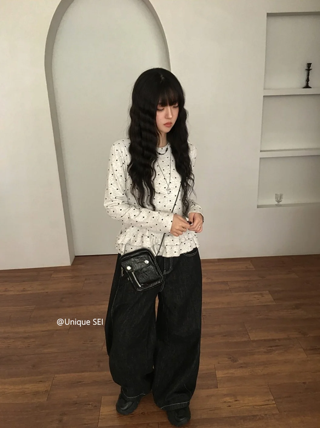 Korean Style Sweet Polka Dot Round Neck Slimming Ruffled Long Sleeved T-shirt Top For Women