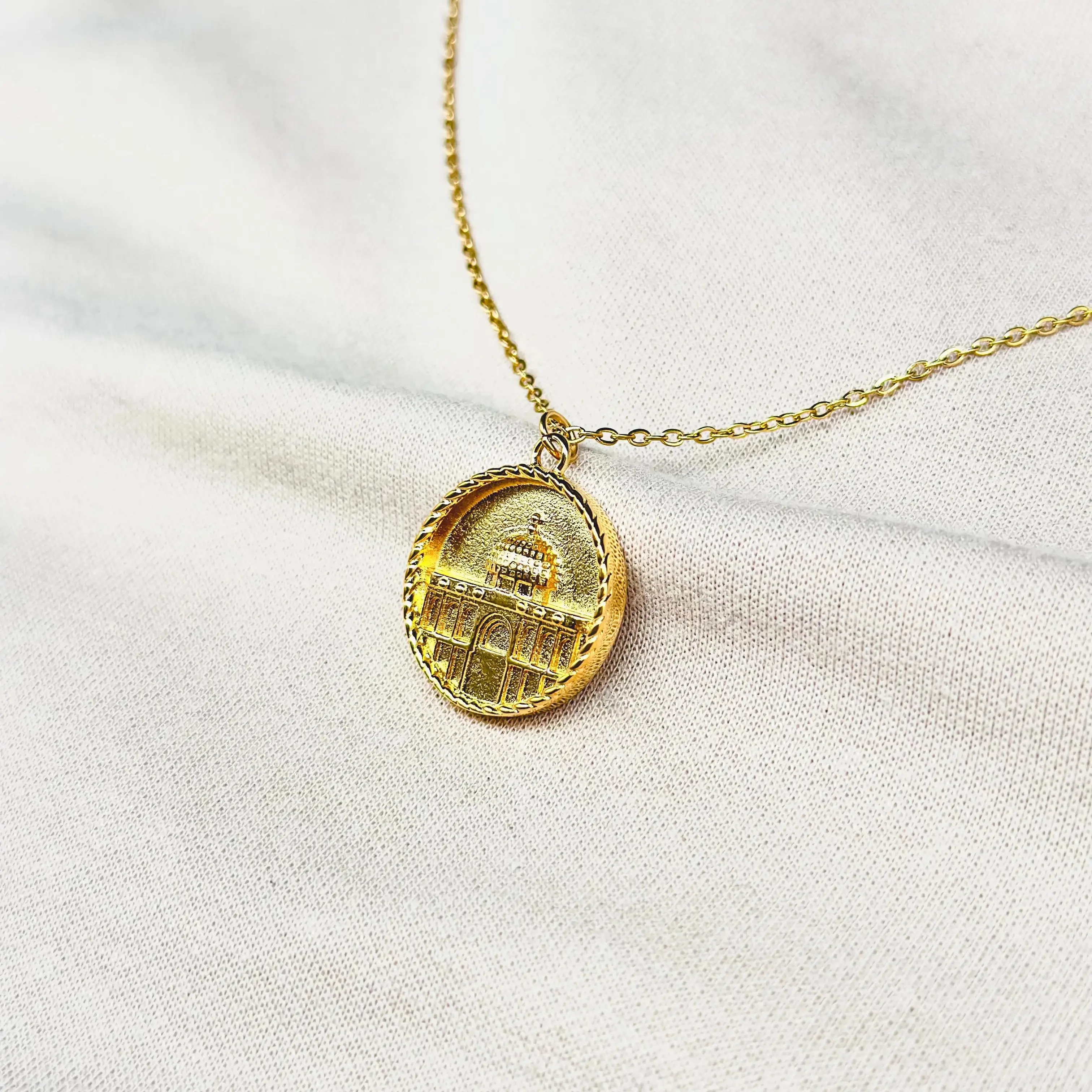 

Custom Name on the Back Al Aqsa Necklace Dome Of The Rock Palestine Necklace Personalized 3D Jewelry Gift for Women