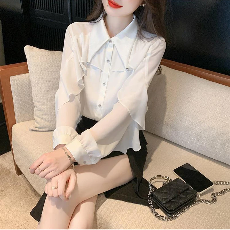 قميص شيفون أبيض بأكمام طويلة للنساء لربيع وصيف 2026 تصميم فرنسي أنيق جديد قمصان احترافية فضفاضة