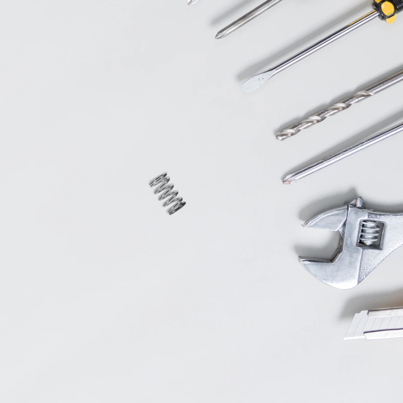 

2Pcs Electric Guitar Tremolo Bridge Springs Black Silver High Precision Tuning Replacement Guitar Bass Accessories