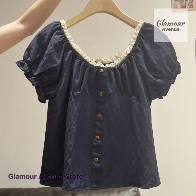 

Summer new fashion advanced design temperament new lace shirt female French retro loose plus size slim casual lace Joker top