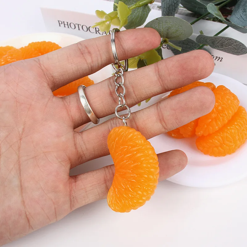 Nueva simulación de pétalo de naranja, modelo de fruta, llavero, mochila creativa, accesorios colgantes, llavero, regalo de fiesta