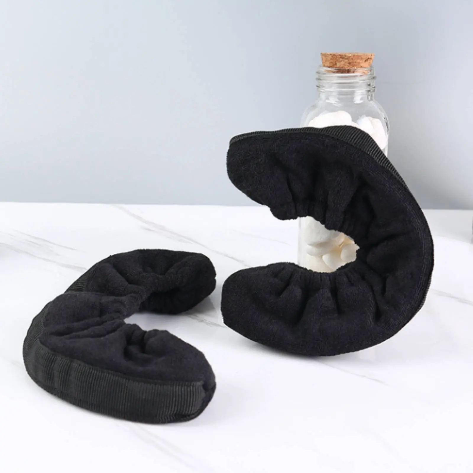 2 Pieces Ice Skating Blade Cover Cut-Resistant Figure Skating Blade Protector Skating Accessory Easy to Clean Absorbent Lining - view 5