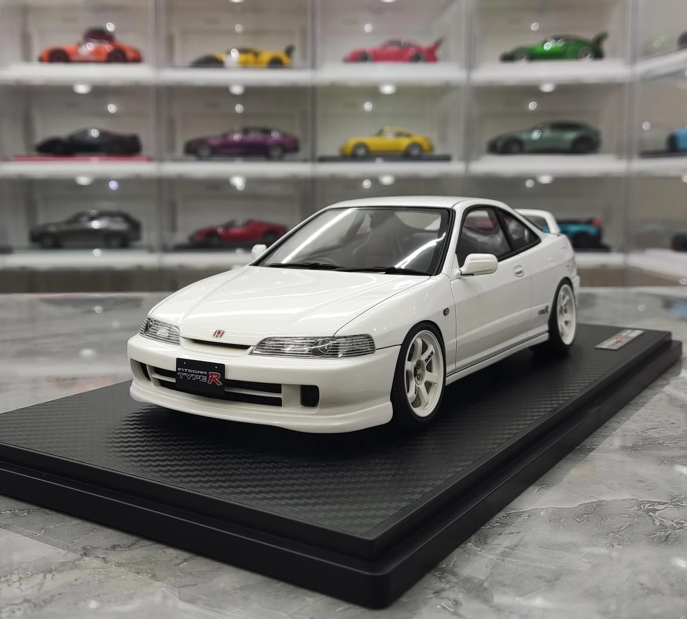 IG 1:18 DC2 INTEGRA TYPE R White JDM Simulation Limited Edition Resin Metal Static Car Model Toy Gift