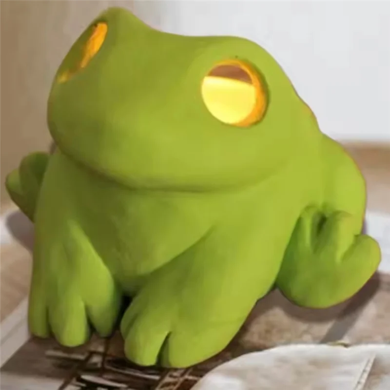 

【NEW】Frog Candle Holder Table Centerpiece Decor Big-Eyed Frog Candlestick Holder Tabletop Tea Light Candle Stand