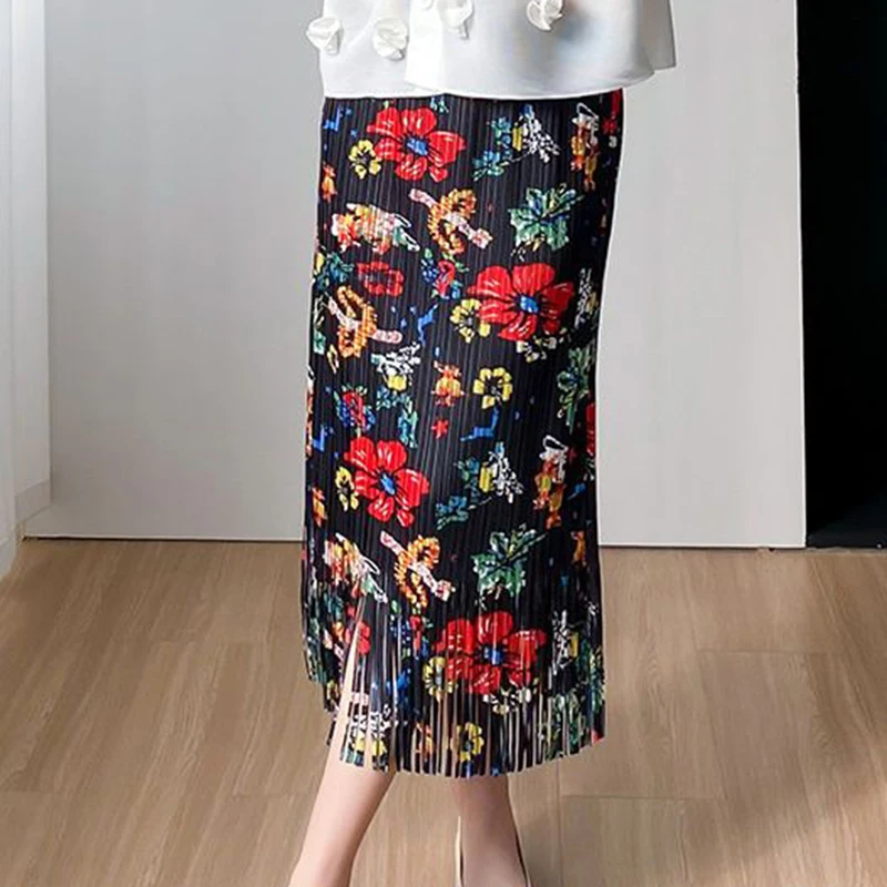 Fashionable and high-end design, tassel printed comfortable half skirt for women, new summer 2023 clothes