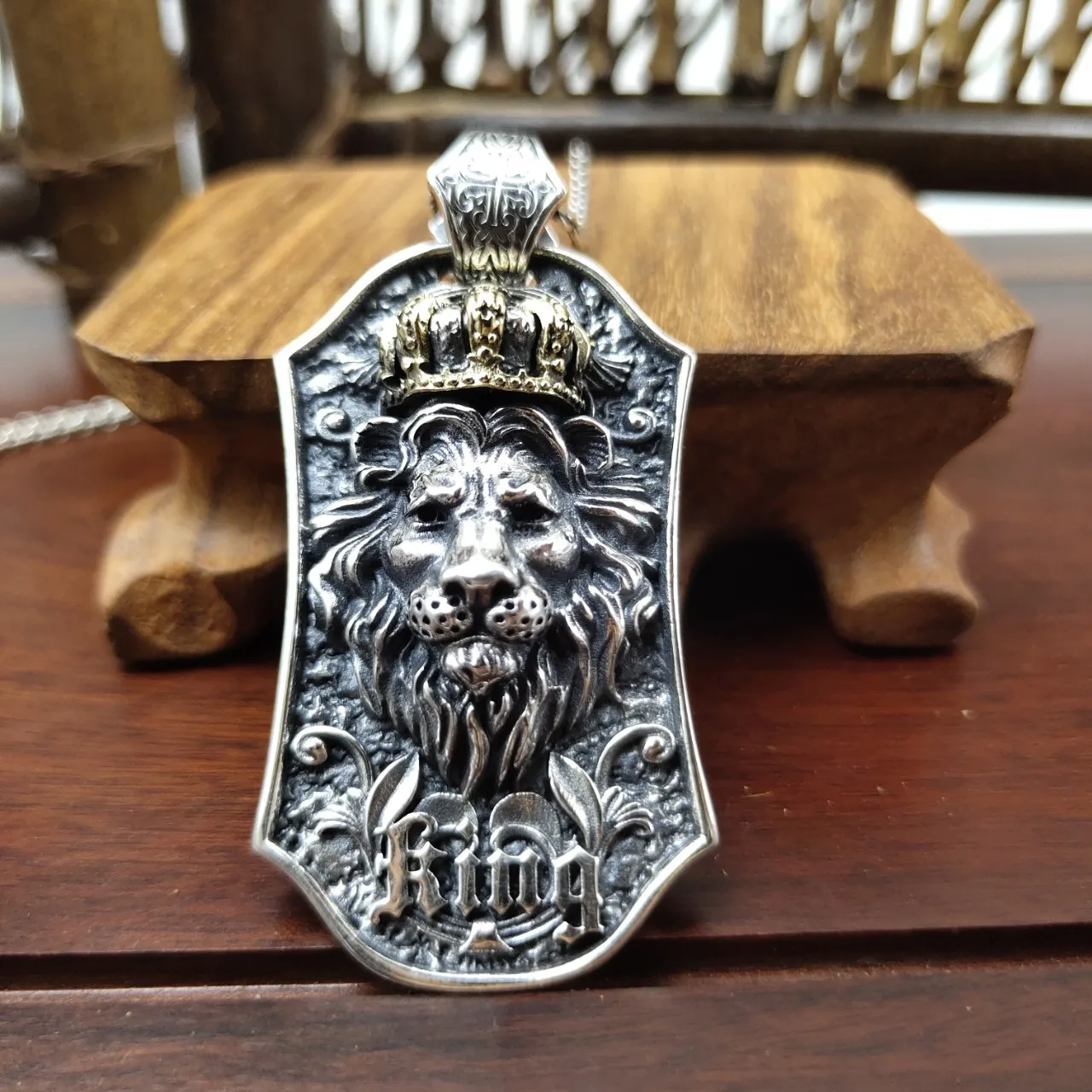 

S925 sterling silver retro personality fashion European and American punk domineering LION trendy men's sterling silver pendant