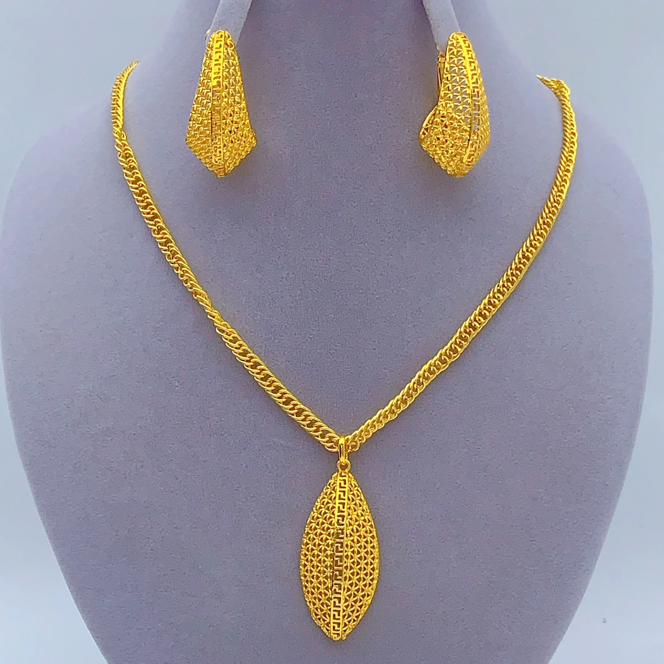 Luxuriöses äthiopisches Schmuckset für Damen, vergoldete, gedrehte Halskette, Ohrringe, indisch-dubaiisch-afrikanisches Braut- und Hochzeitsgeschenk